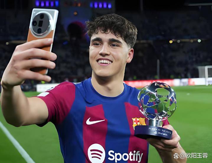 巴萨欧冠回家了，3年3次上半场染红，老将怒斥巴萨3大战犯